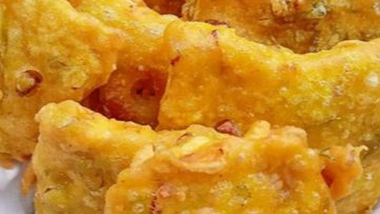 8. Resep Menu Lauk Buka Puasa: Tempe Mendoan<br>