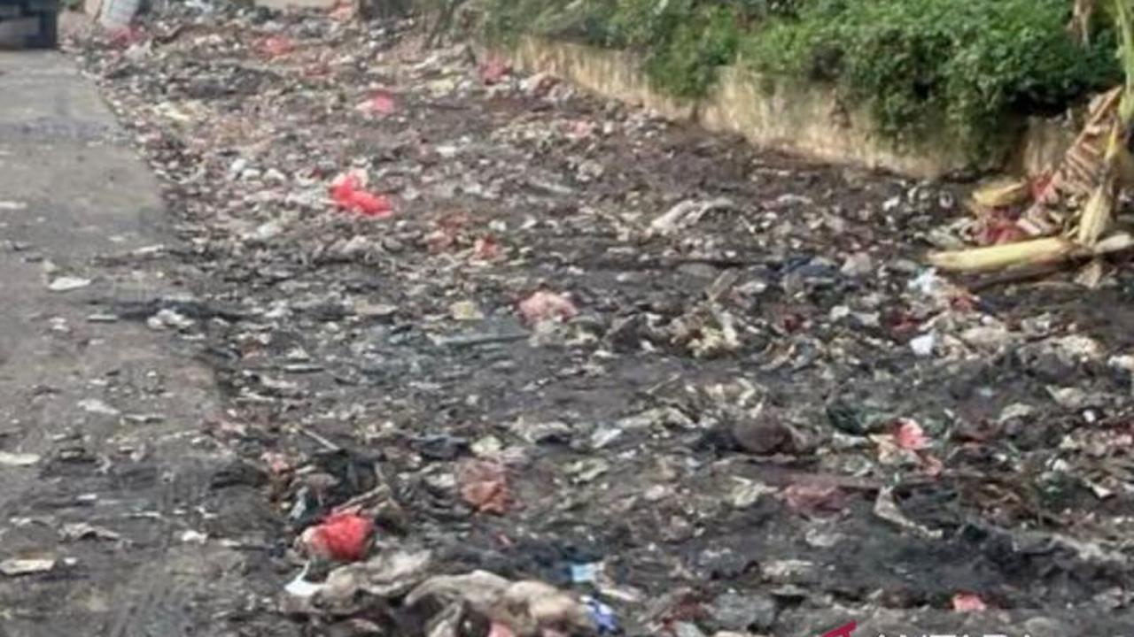 Satpel LH Tuntaskan Pembersihan Sampah Cakung, Warga Lega Setelah Empat Bulan Terganggu
