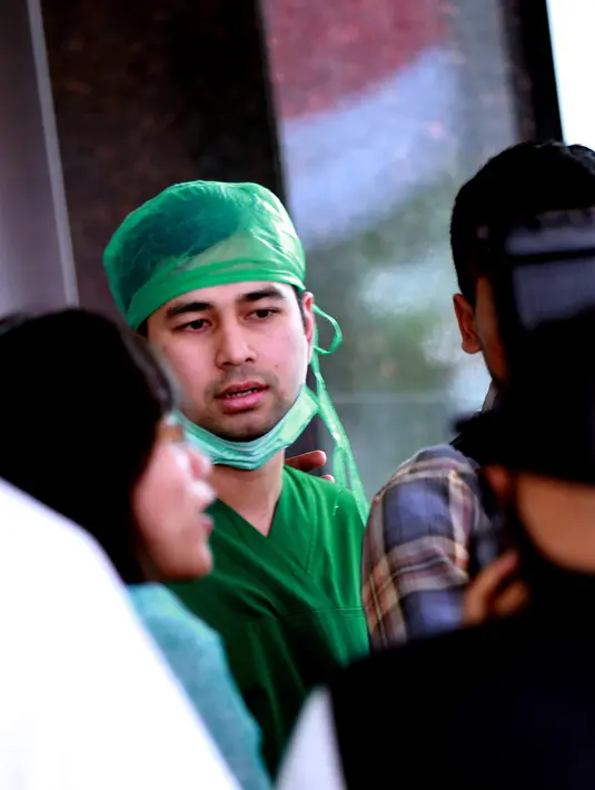 Bayi yang dilahirkan melalui proses operasi 'caesar' itu diberi nama Rafathar Malik Ahmad. (Wimbarsana/Bintang.com)