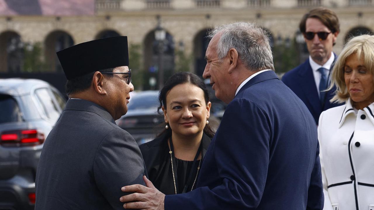 FOTO: Indonesia Tampil Perdana di Parade Bastille, Prabowo Hadir Sebagai Tamu Kehormatan