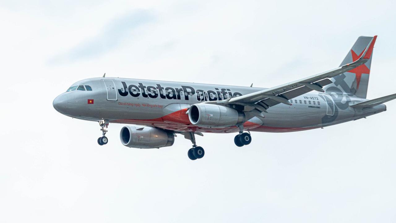 Qantas Tutup Jetstar Asia, PHK Massal Siap Menghantam Ratusan Karyawan
