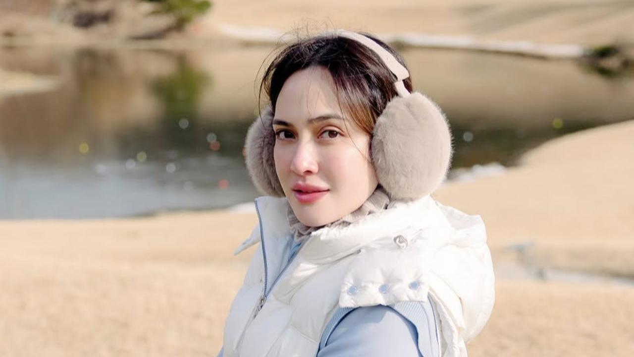 Potret Cantik dan Putih Shandy Aulia Asik Main Golf di Korea, Pesonanya Disebut Mirip Song Hye Kyo