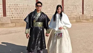 5 Potret Mikha Tambayong dan Deva Mahenra Pakai Hanbok saat Liburan ke Korea Selatan, Tampil Serasi