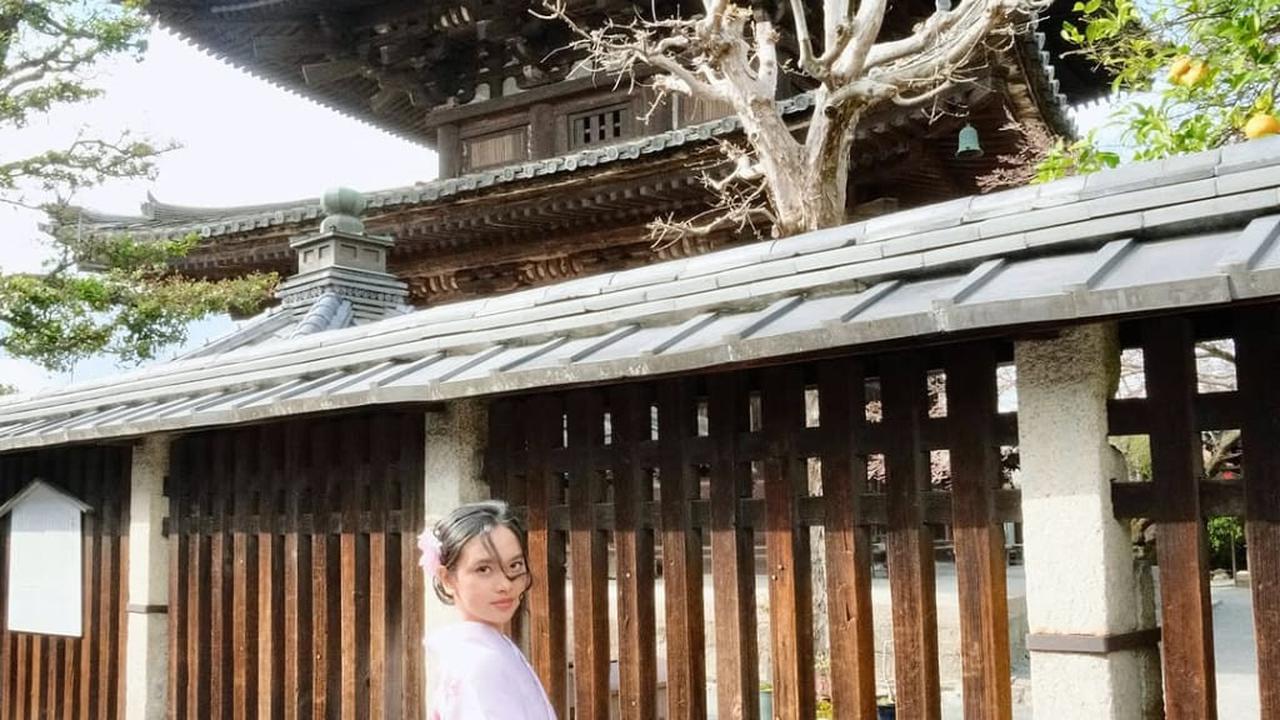 Potret Cantik Lyodra Lliburan ke Jepang, Outfit Kimono Bikin Makin Kinclong