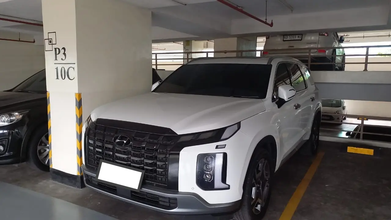 KPK sita mobil terkait kasus korupsi libatkan anggota DPR