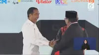 Jokowi dan Prabowo Subianto dalam debat keempat Pilpres 2019. (Liputan6.com)
