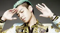Terungkap, Gaya Favorite T.O.P Saat Narsis