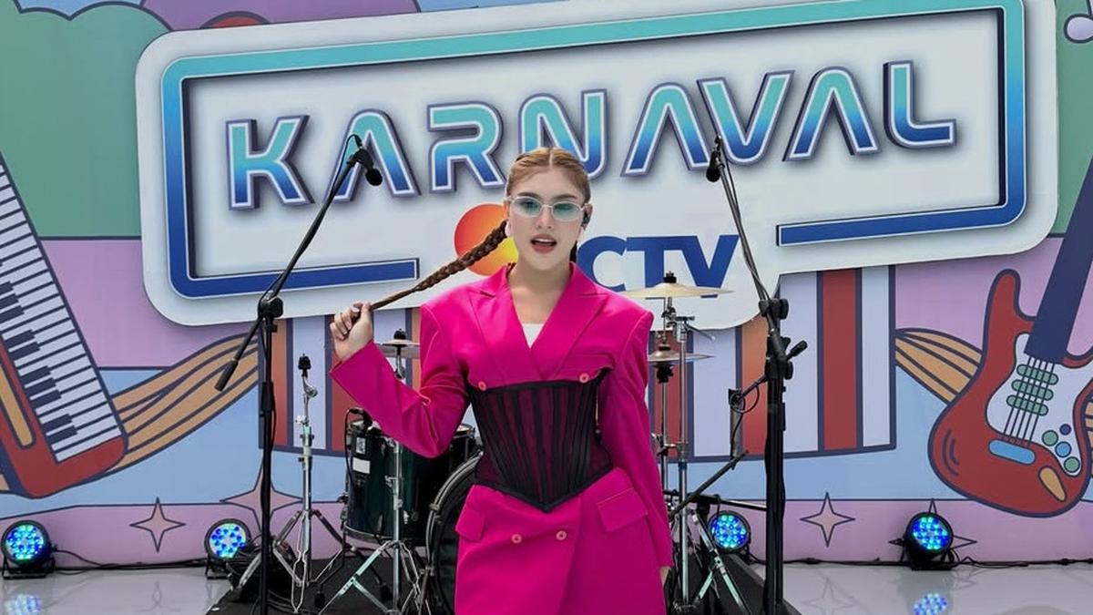 Potret Sridevi Tampil di Karnaval SCTV Majalengka