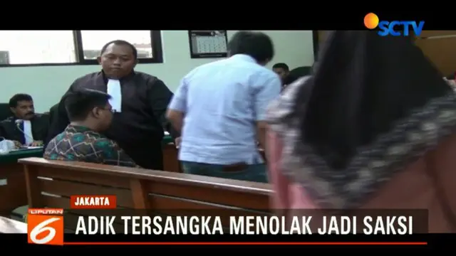 Agus Junaidi, adik kandung dari bos First Travel Andika Surachman tiba-tiba mundur dari daftar saksi saat persidangan akan dimulai. Belum diketahui secara pasti alasan Agus mengundurkan diri.