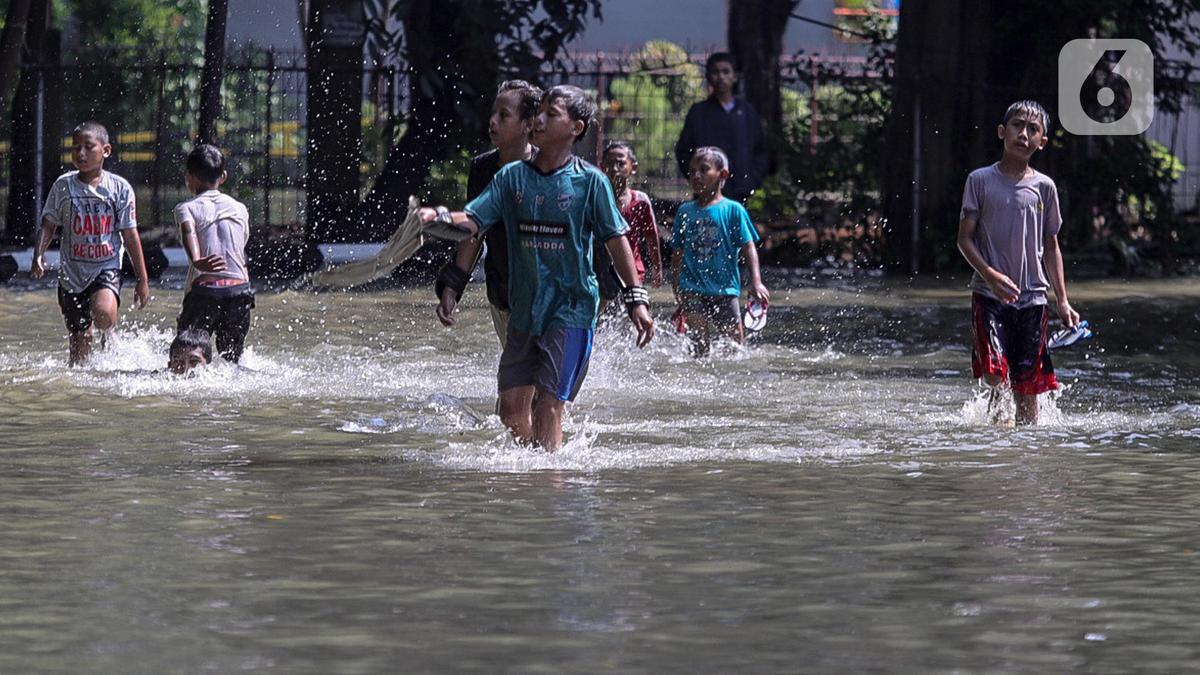 BMKG: Waspada Potensi Cuaca Ekstrem Sepekan ke Depan Termasuk di Jabodetabek