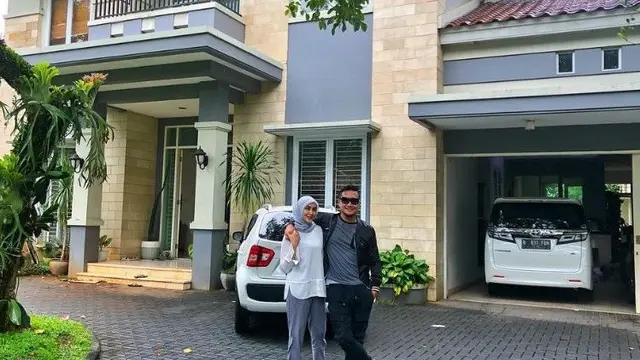 Rumah Mewah Arie Untung