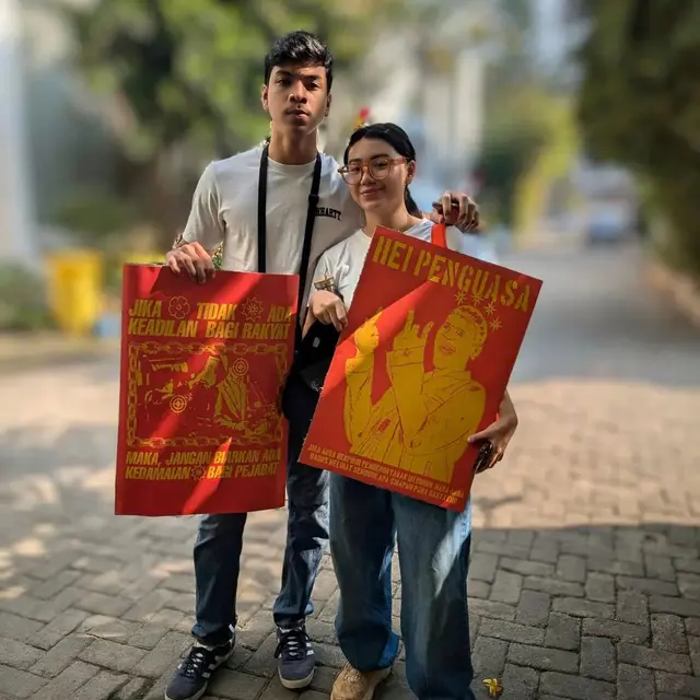 6 Potret Shalima dan Alfath Hakim Anak Wanda Hamidah yang Ikut Demo,