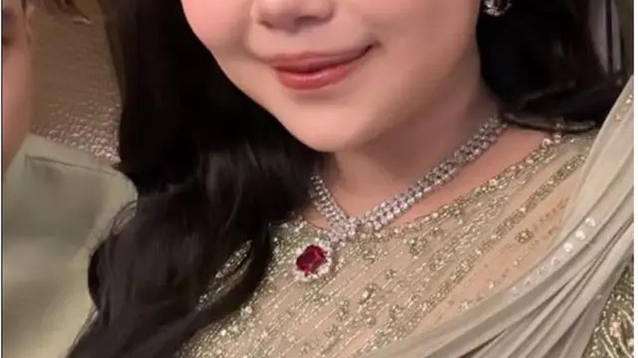 6 Potret Sisca Kohl di Sangjit Jessica Jane, Memukau dengan Soft Douyin Makeup