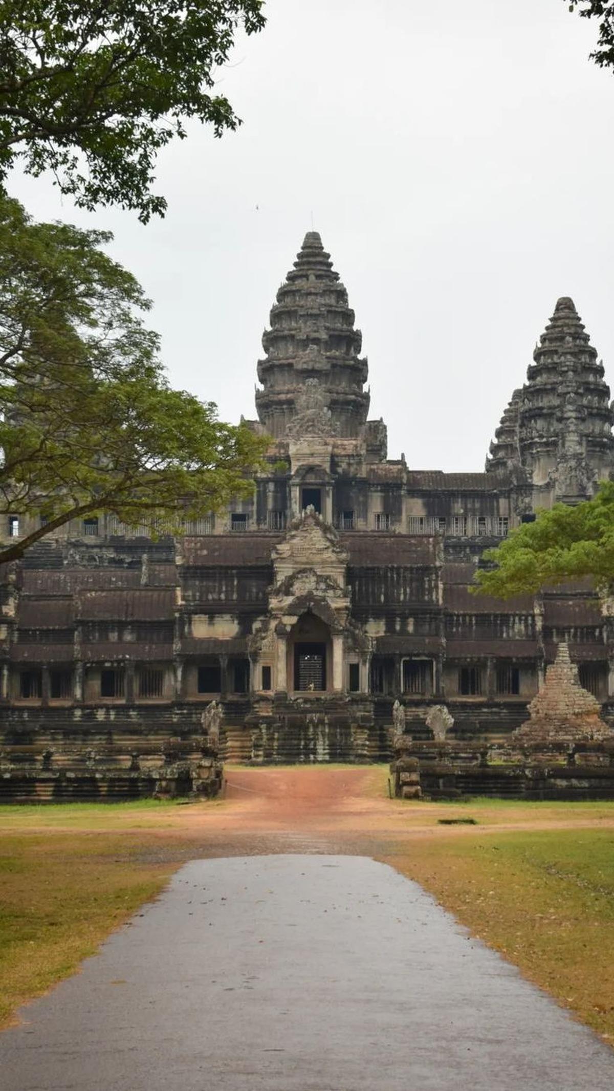 2. Kamboja&nbsp;
