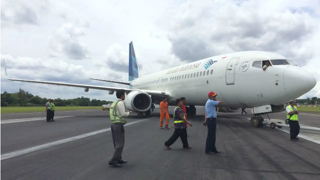 Pesawat Garuda yang tergelicir di Bandara Adisutjipto