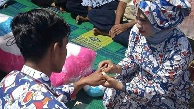 Viral, Calon Pengantin Lamaran Pakai Tema Doraemon Ini ...