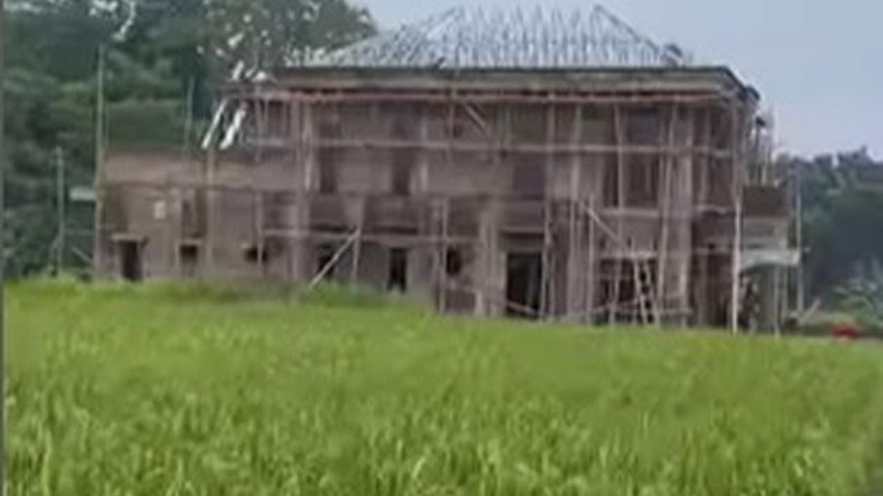 Sempat Dibandingkan dengan Milik Lesti Kejora, Ini 8 Potret Transformasi Rumah Ega Noviantika yang Berada di Tengah Sawah