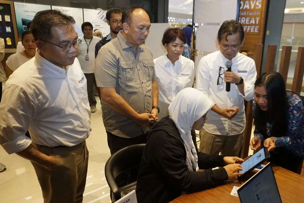 XL Axiata menguji coba registrasi pelanggan prabayar menggunakan teknologi biometrik berupa pengenalan wajah