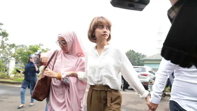 [Bintang] Tiwi eks T2 di PA