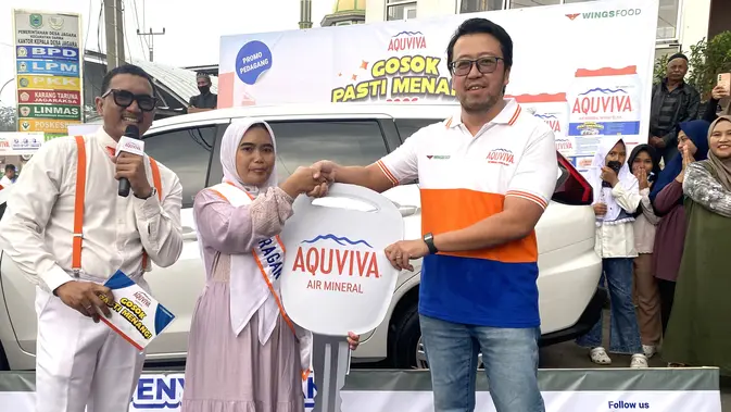 Jual AQUVIVA di Warung, Etin di Kuningan Jawa Barat Menang Hadiah Mobil Mewah