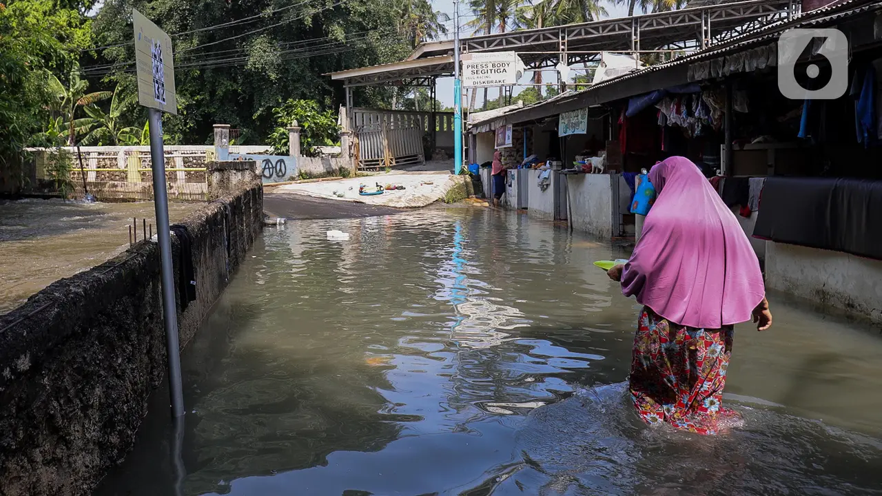 58 Rukun Tetangga di Jakarta Masih Terendam Banjir