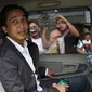 Piyu saat berada di dalam mobil usai menjalani sidang lanjutan perceraian di Pengadilan Negeri Jakarta Selatan, Kamis (19/11). Seperti diketahui, Piyu digugat cerai Flo ke PN Jaksel pada 23 September 2015. (Liputan6.com/Herman Zakharia)