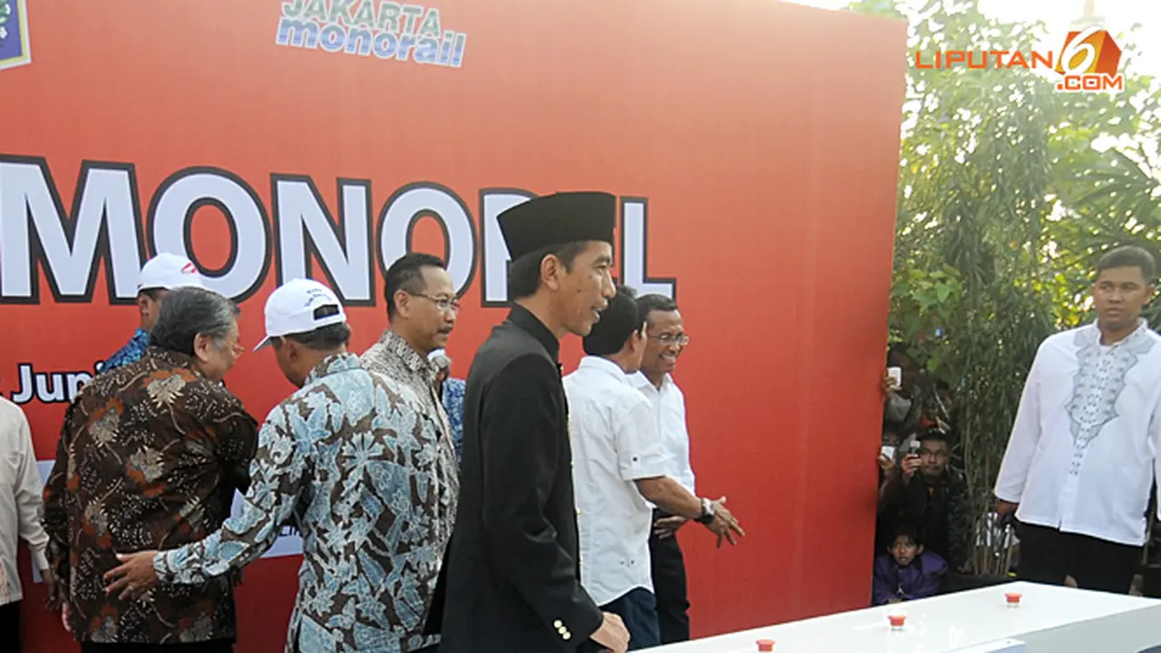 jokowi-monorel130626b.jpg