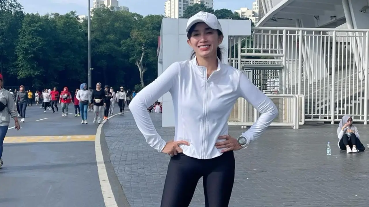 [Fimela] Ussy Sulistiawaty