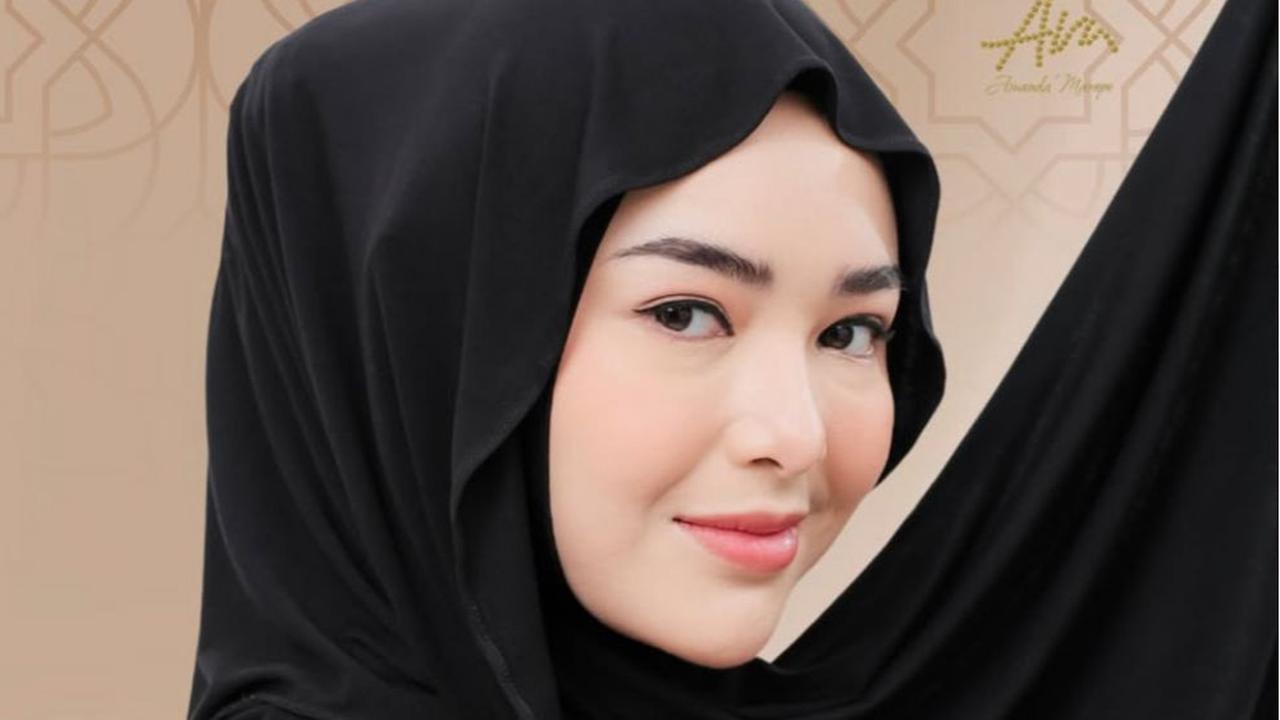 6 Potret Amanda Manopo Jadi Model Hijab untuk Bisnis Terbarunya, Pesona Cantiknya Bikin Terpukau