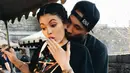 "Ia masih merindukan Kylie dan Tyga pikir Kylie lebih seksi saat menjadi ibu," ujar seorang sumber. (Celebuzz!)