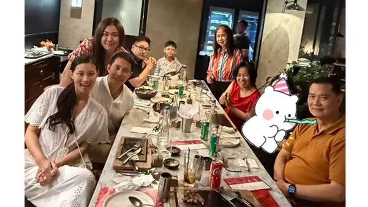 10 Artis Rayakan Imlek 2025 Bareng Keluarga, Semangat Sambut Tahun Baru
