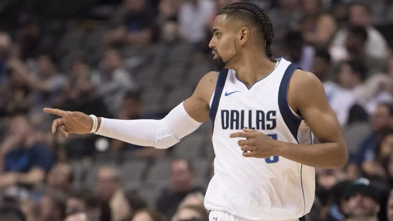 Gian Clavell (Dallas Mavericks)