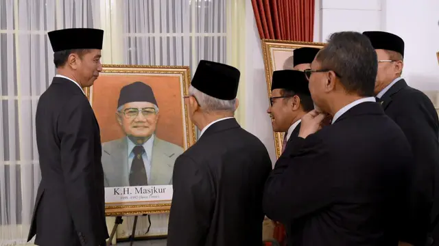 Pahlawan Nasional KH Masykur