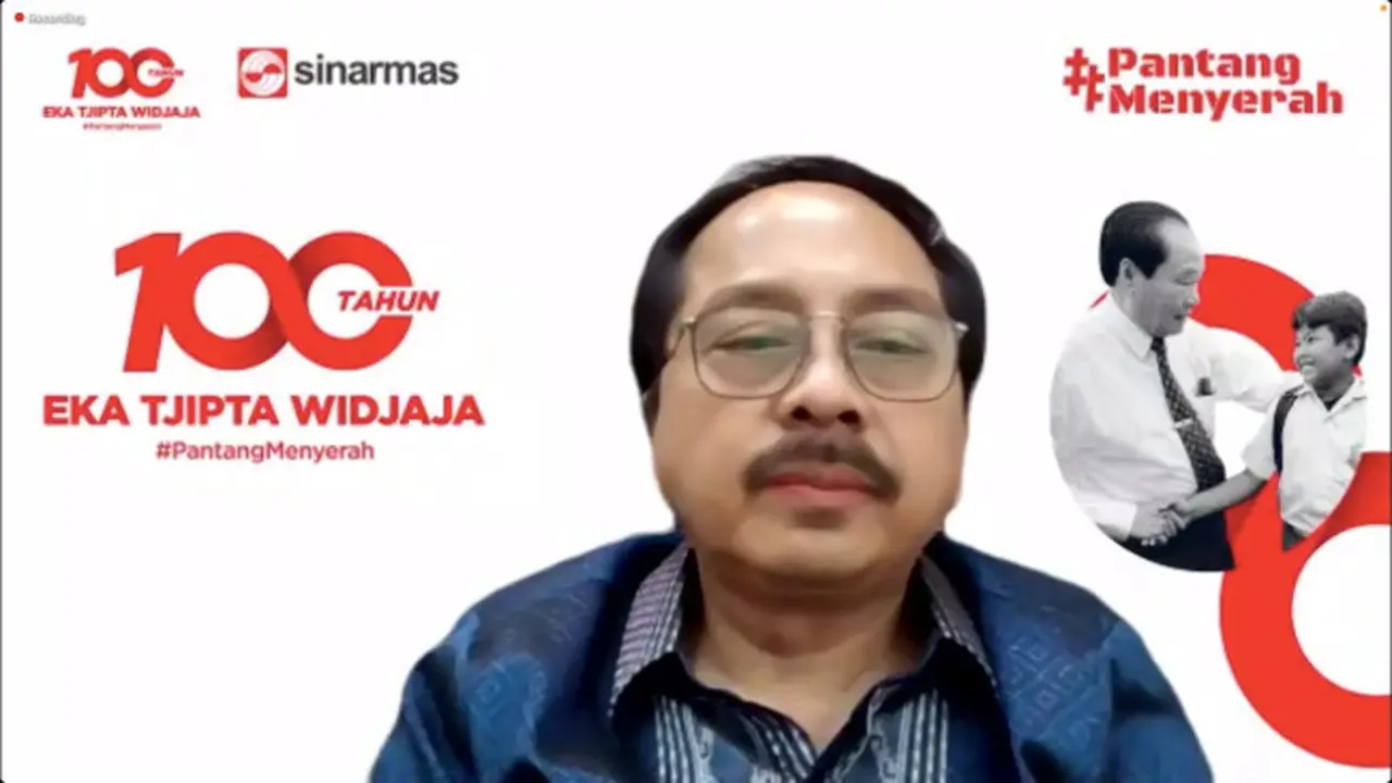 Direktur Utama Smartfren Telecom (FREN), Merza Fachys saat paparan publik perseroan, Senin (28/11/2022) (Foto: tangkapan layar/Pipit I.R)