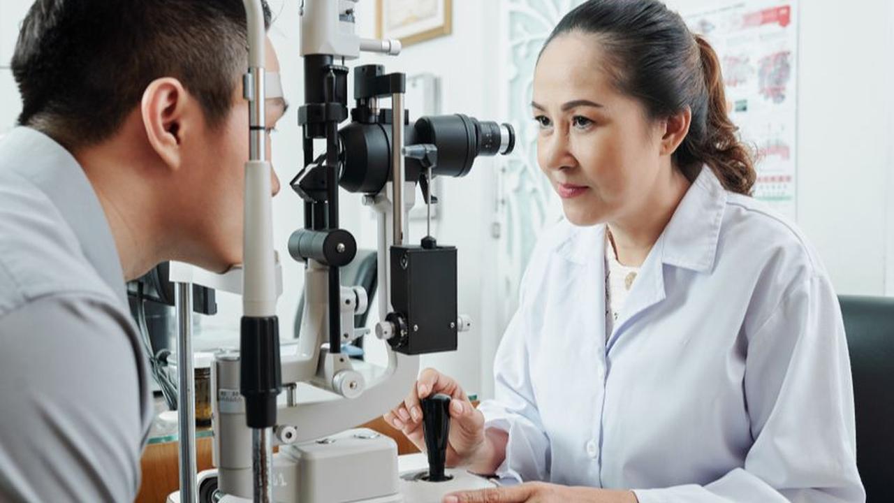6. Periksa ke Dokter Mata Secara Rutin