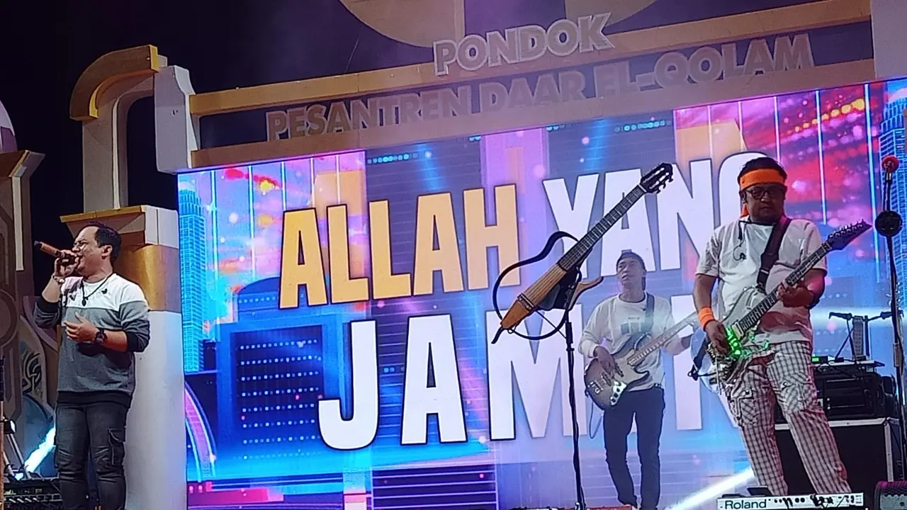 Wali Band tampil dalam rangka perayaan Milad ke-56 Pondok Pesantren Daar El-Qolam