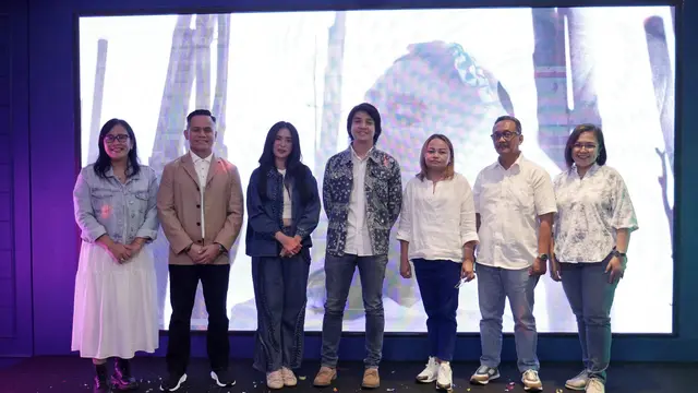 [Fimela] Arbani Yasiz di Kampanye Happy Jadi Diri Sendiri