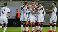  Pemain Jerman Max Kruse (23) merayakan golnya ke gawang Georgia (Reuters)