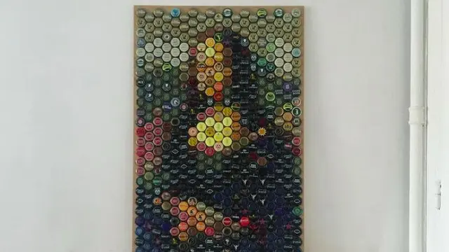karya seni dari tutup botol