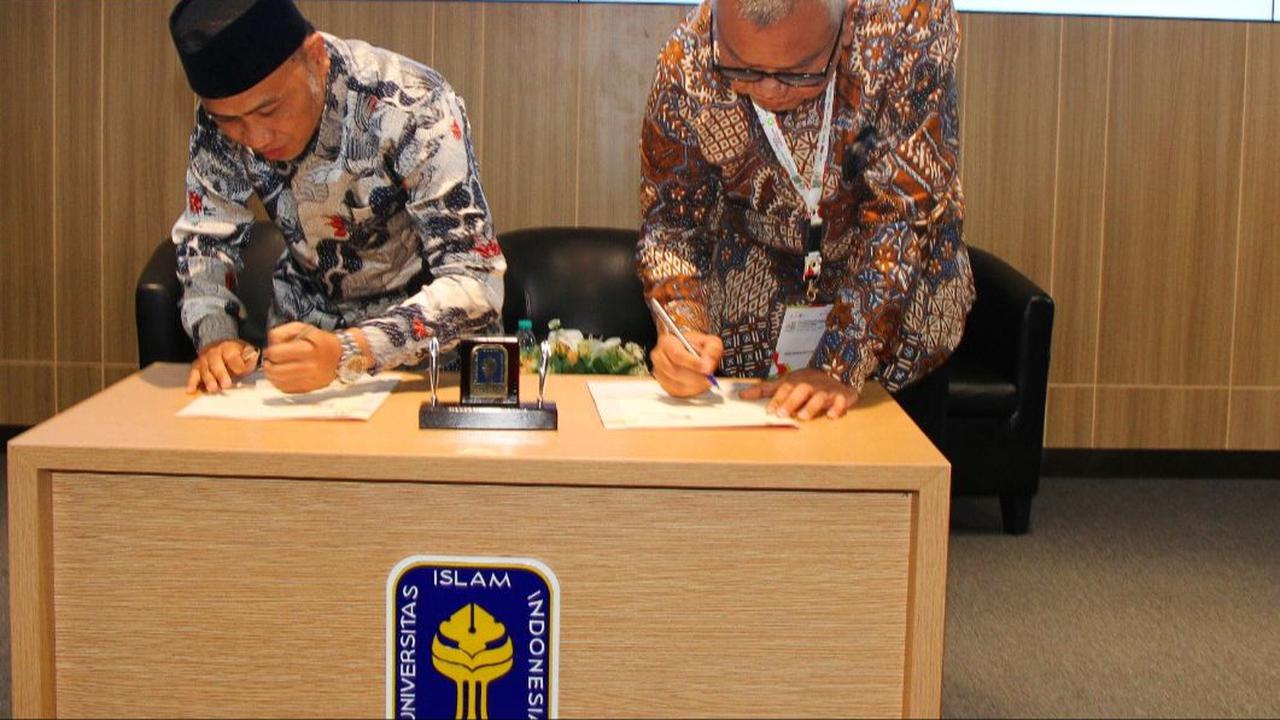 "Melalui MoU ini APHMET dan FH UII akan bekerja sama menyediakan program pendidikan dan pelatihan khusus untuk mempersiapkan generasi mendatang praktisi hukum dan profesional energi yang kompeten," kata Didik.<br>