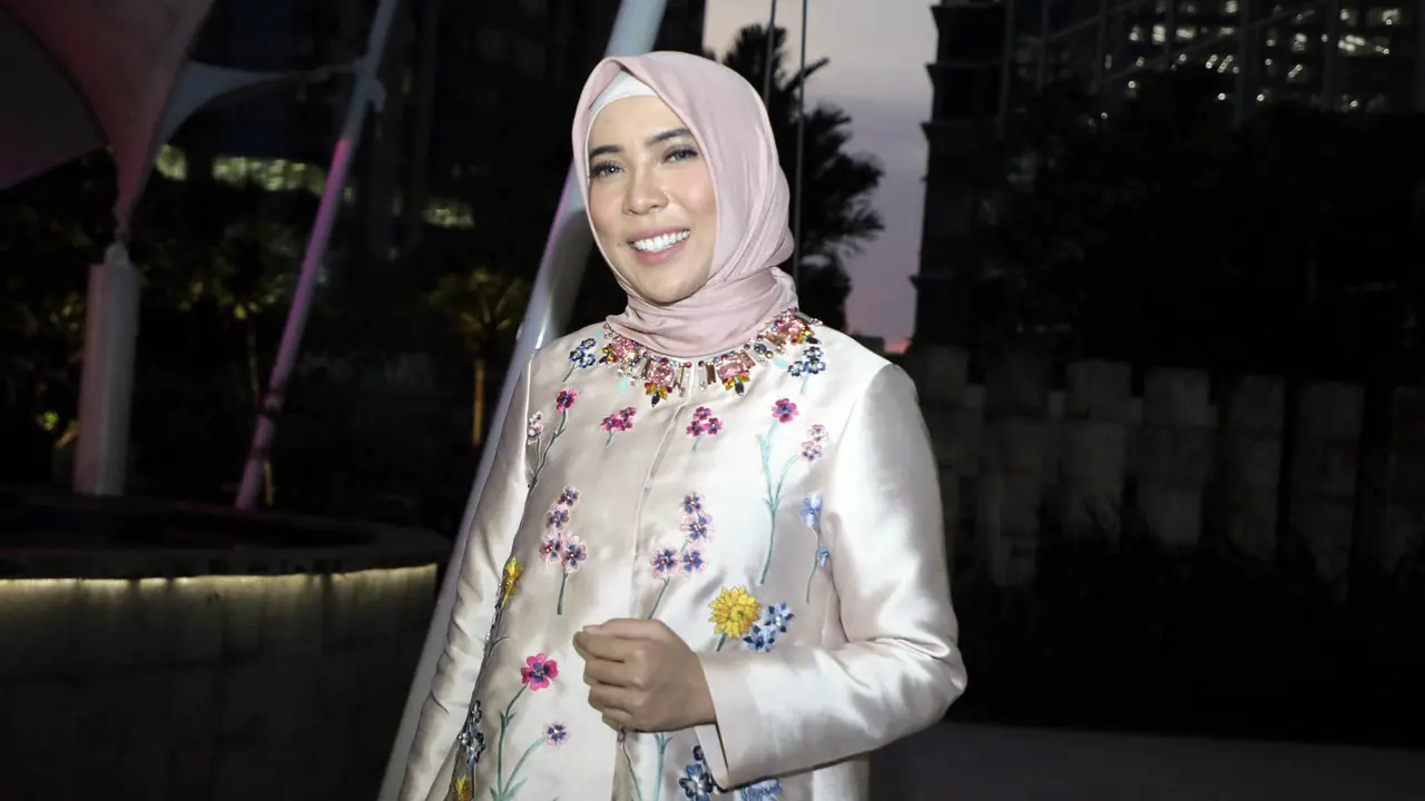 [Fimela] Fitri Tropica