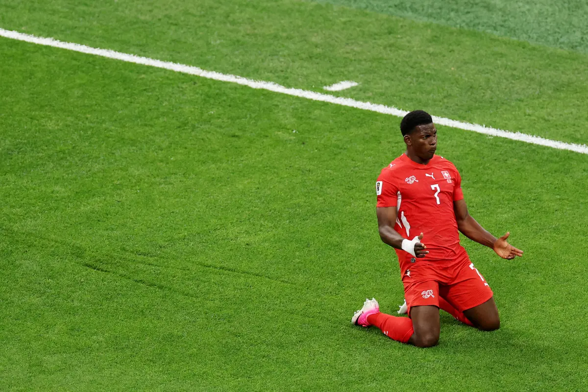 Perayaan gol Breel Embolo saat Swiss mengalahkan Aljazair di 32 besar Piala Dunia 2026