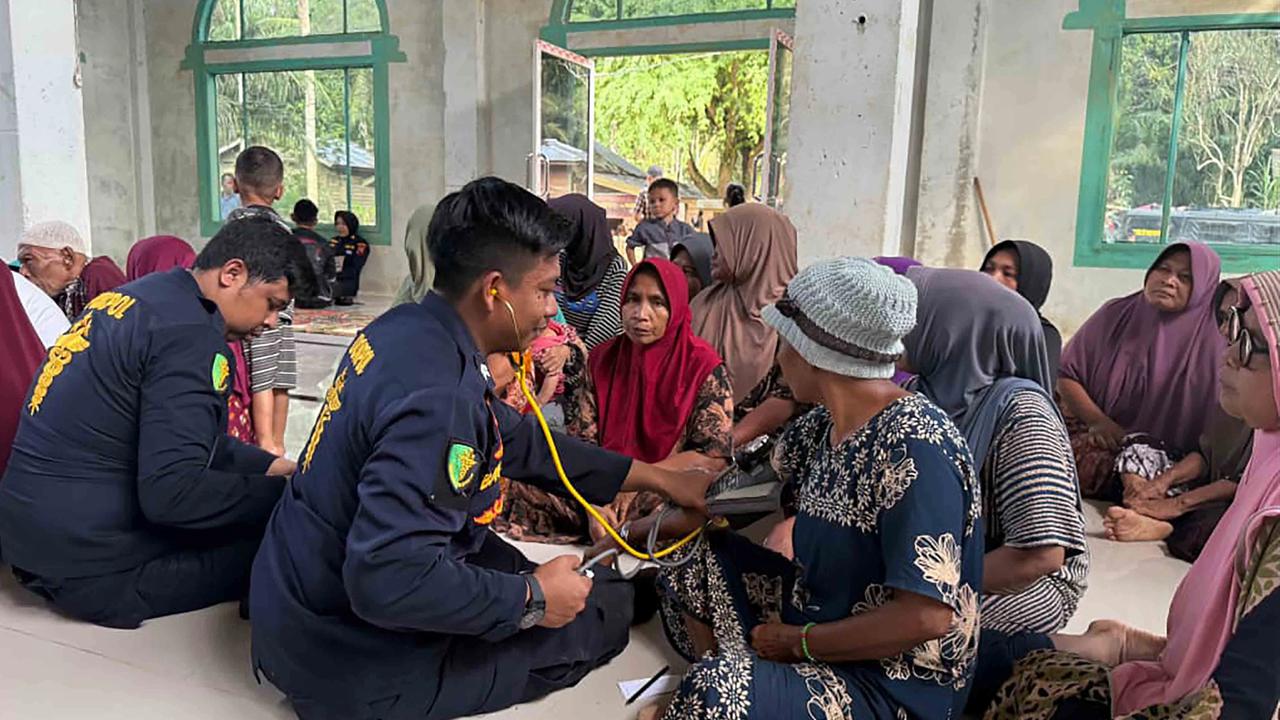 FOTO: Aksi Kemanusiaan Polri Bantu Pemulihan Korban Banjir Aceh
