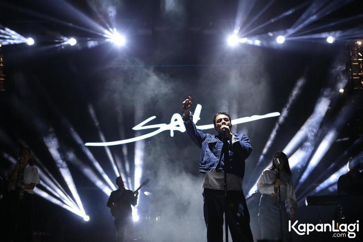 10 Potret Sal Priadi Sukses Bikin Penonton KLBB BRI Festival 2025 Menangis, Terlarut dalam Emosi
