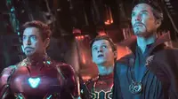 Iron Man, Spider-Man, dan Doctor Strange dalam Avengers: Infinity War. (Marvel Studios)