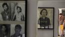Sejak 1975 hingga 1979, ribuan orang dipenjarakan, disiksa dan dibunuh di penjara Tuol Sleng yang kini menjadi Museum Genosida di Phnom Penh, (5/8/2014). (REUTERS/Damir Sagolj)