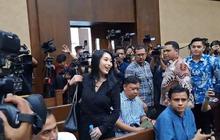 SYL Akui Pernah Belikan Tas Balenciaga untuk Biduan Nayunda