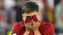 <p>"Setiap orang bereaksi berbeda, yang satu menangis, yang lain tidak. Tapi sebenarnya kami semua sangat sedih," ucap Mourinho dilansir dari Tuttomercato, Kamis (1/6/2023). (AP Photo/Denes Erdos)</p>