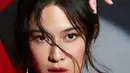 Dian Sastro tidak hanya memancarkan pesona dengan kecantikannya, tetapi juga menjadi inspirasi bagi banyak wanita Indonesia. [@therealdisastr].