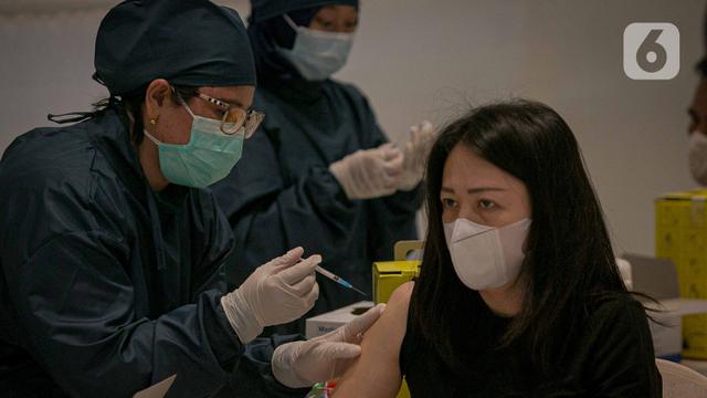 Vaksinasi COVID-19 Kepada Pelaku UMKM